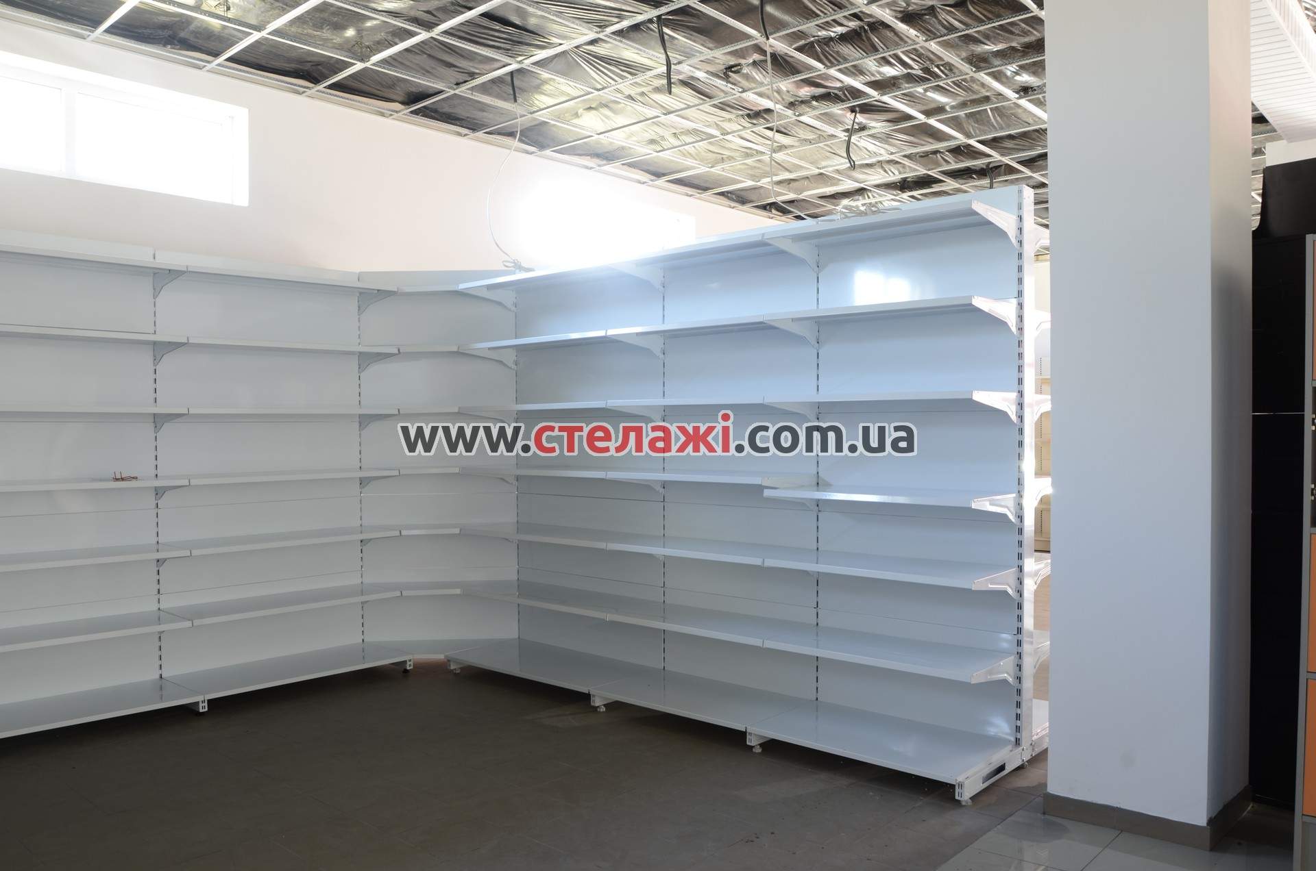Кутові внутрішні торгові стелажі для магазину